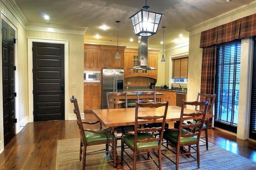 Bright'S Creek Lodge Columbus Extérieur photo